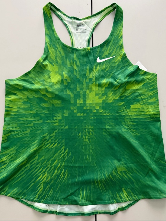 Nike Tops - Nike Digital Race Day Elite Running Singlet Track Women's Green 835974-377 MEDIU